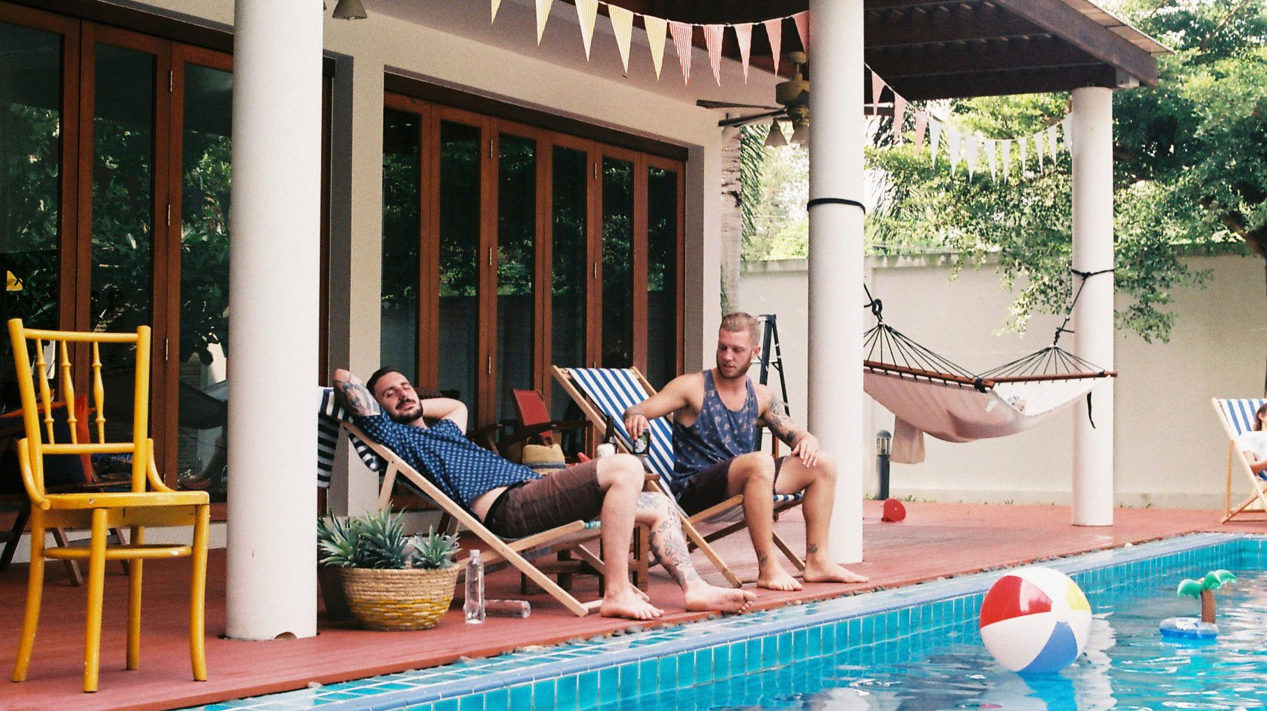 How to Keep Your Outdoor Living Area Cool in Summer